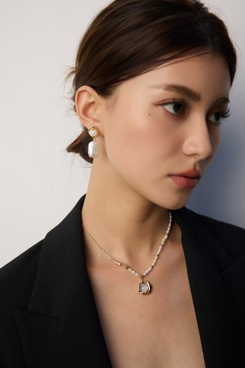 Collar de Plata de Ley 925 con Ópalo Natural